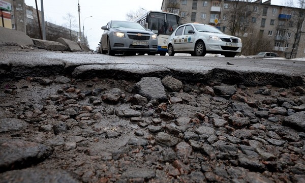 Николаевцы считают плохие дороги главной проблемой города