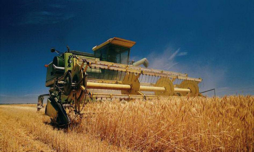 Хлеборобы Николаевской области намолотили более двух миллионов тонн зерна при средней урожайности почти 30 центнеров с гектара