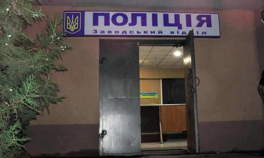 В Николаеве во время задержания хулигана полицейский охраны получил телесные повреждения