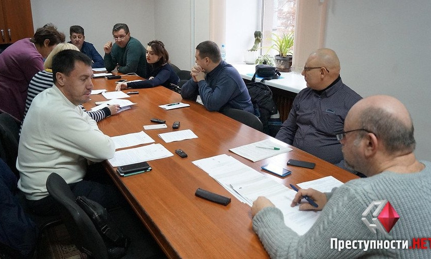 Депутаты хотят заблокировать покупку внедорожника для управления ЧС Николаевского горсовета