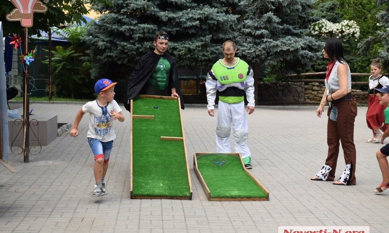 Жители Николаева собирают деньги на детскую площадку в сквере «Обувщик» на улице Космонавтов