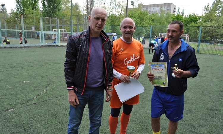 В Николаеве состоялся турнир среди команд ветеранов 40+