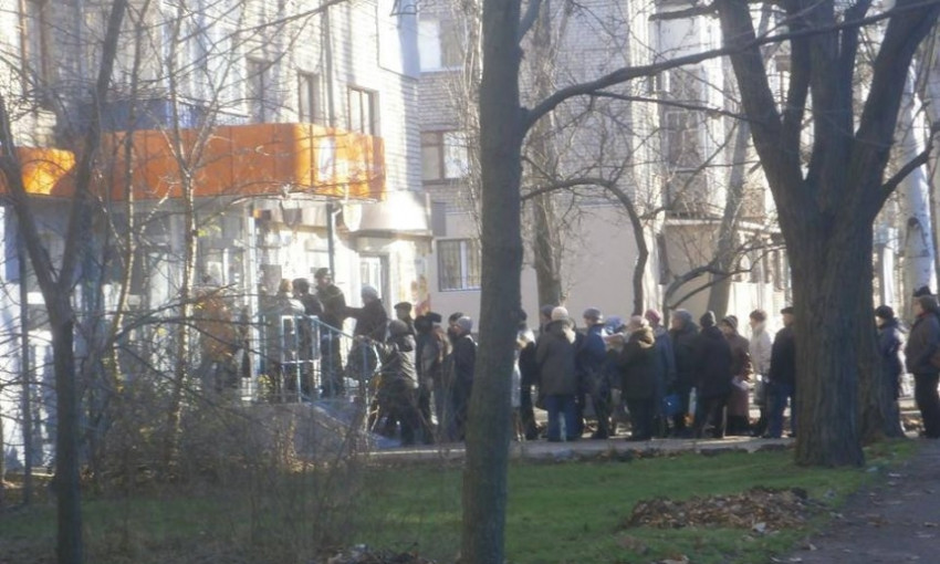  В отделении «Николаевгаза» огромные очереди из-за новых платежек