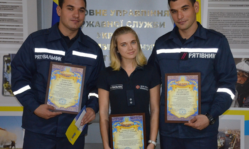 Спасатели поздравили своим коллег с успешным выступлением на Международном соревновании по пожаренному кроссфиту