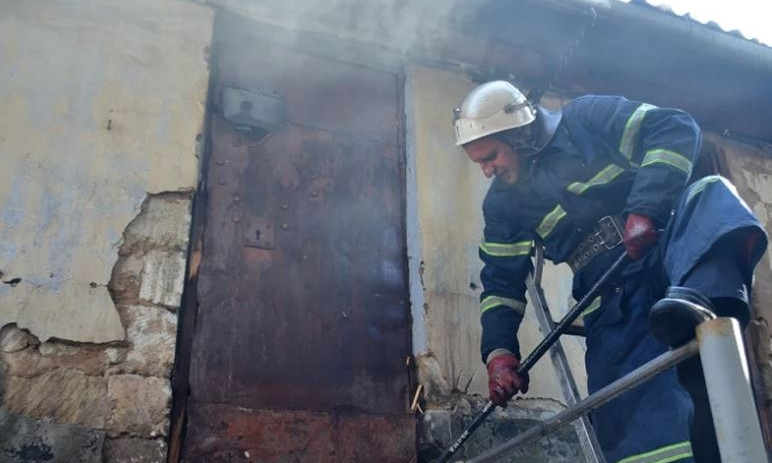 В Николаеве загорелась хозяйственная постройка, - центр в дыму 