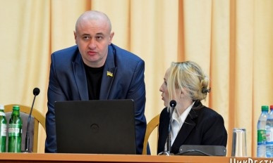 Депутат Олабин назвал Москаленко мошенницей, та пригрозила, что подаст на него в суд