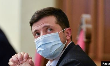 Зеленский пообещал миллион долларов за изобретение лекарства от коронавируса