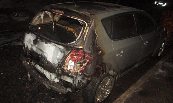 В Николаеве за ночь сожгли три автомобиля
