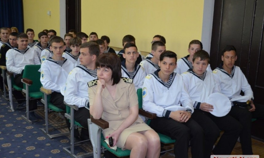 В.Мериков и Т.Креминь выступили в защиту николаевской «мореходки»