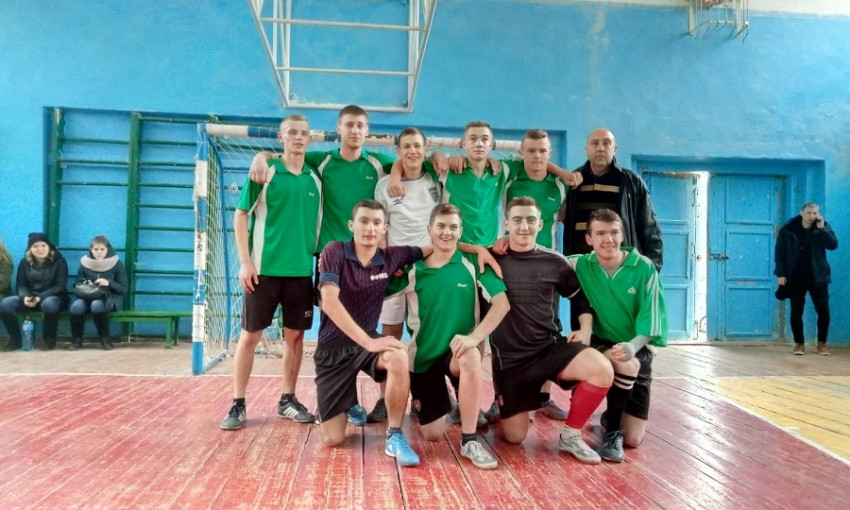В Новобугском стали известны победители районного чемпионата по футзалу