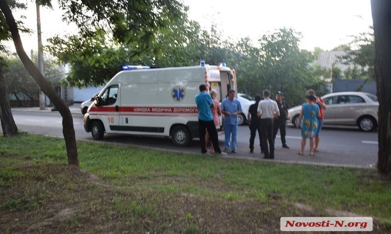 На Чкалова автомобиль сбил пешехода, пострадавший от госпитализации отказался
