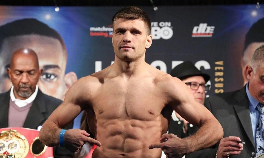 Николаевский боксер Деревянченко поднялся на первое место в рейтинге WBC