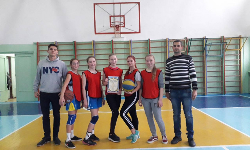 В Заводском районе прошли соревнования по баскетболу среди девушек