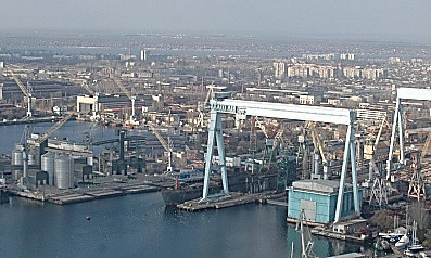 С николаевской верфи SMG отгрузили металлоконструкции для строительства моста в Запорожье