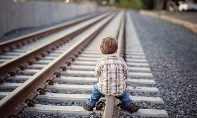 «Родился в рубашке»: 4-летний мальчик, попавший под поезд в Первомайске, идет на поправку