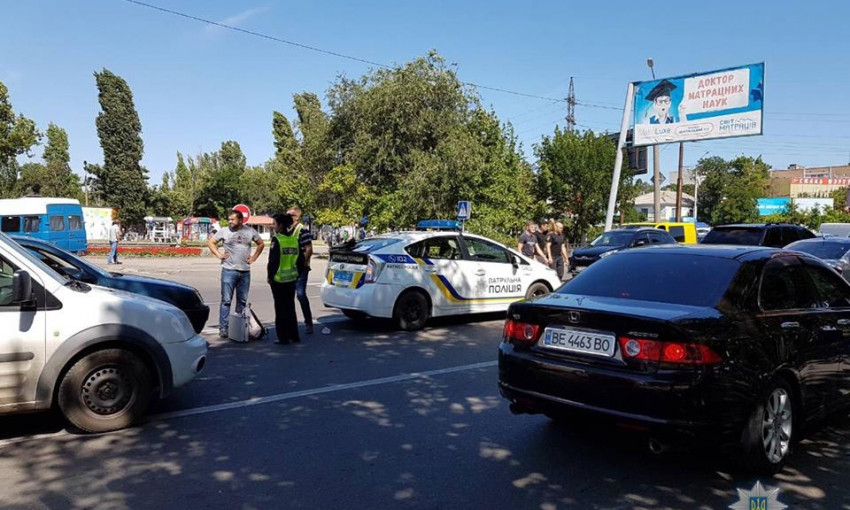 Авария на Богоявленском проспекте: правоохранители устанавливает обстоятельства аварии с участием полицейского