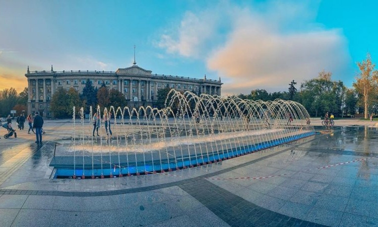 В Николаеве проверили работоспособность фонтана на главной площади