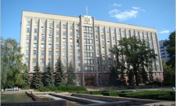 Завтра николаевские депутаты еще раз попытаются отправить в отставку главу облсовета Москаленко