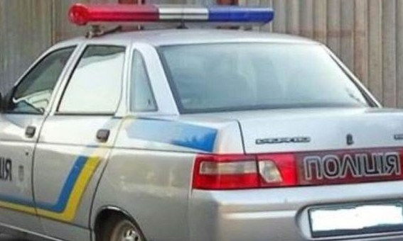 На Николаевщине разбили полицейский автомобиль и украли номерной знак