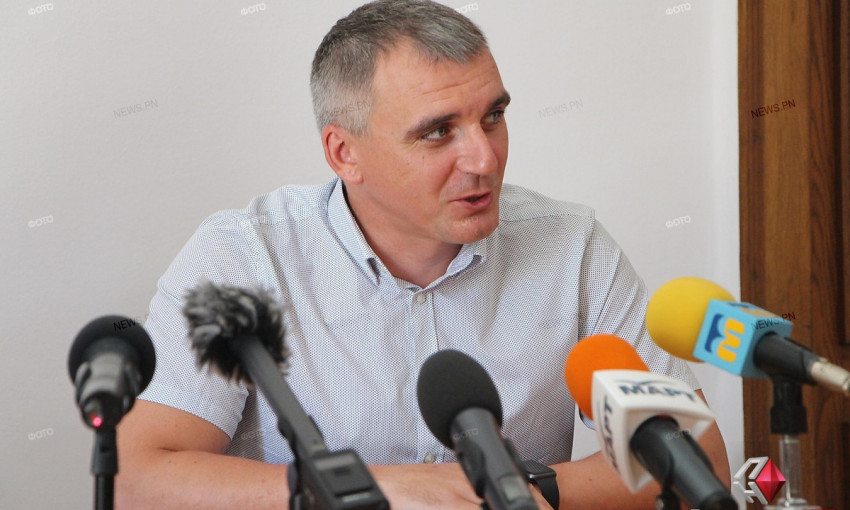 Мэр Николаева назвал «гнилым пиаром» действия нардепа, который снес забор депутата горсовета