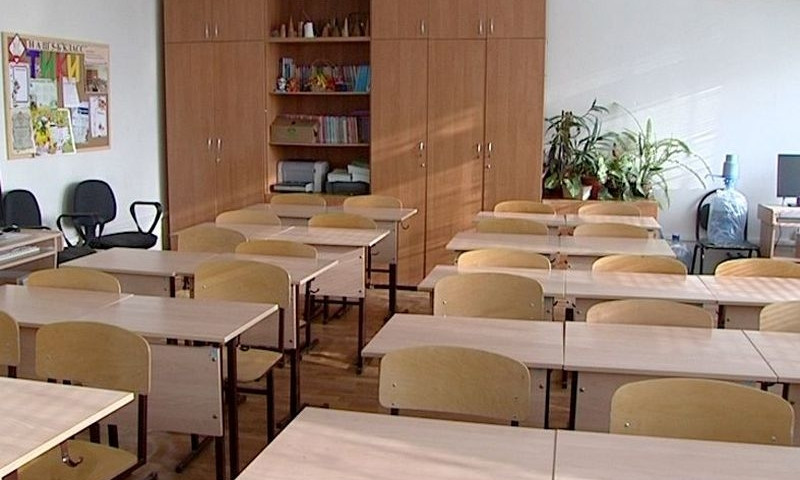 Для Николаевских школьников отменили занятия в связи с непогодой