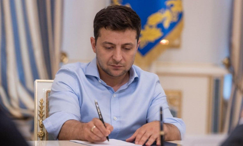Зеленский назначил президентскую стипендию школьникам из Николаевской области