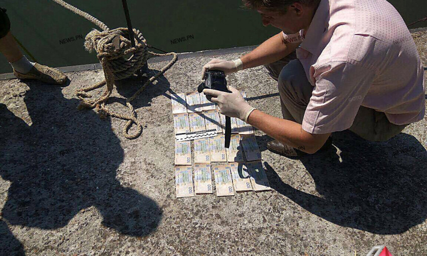 В Николаеве задержали на взятке сотрудника рыбоохраны, который вместе с деньгами прыгнул в реку