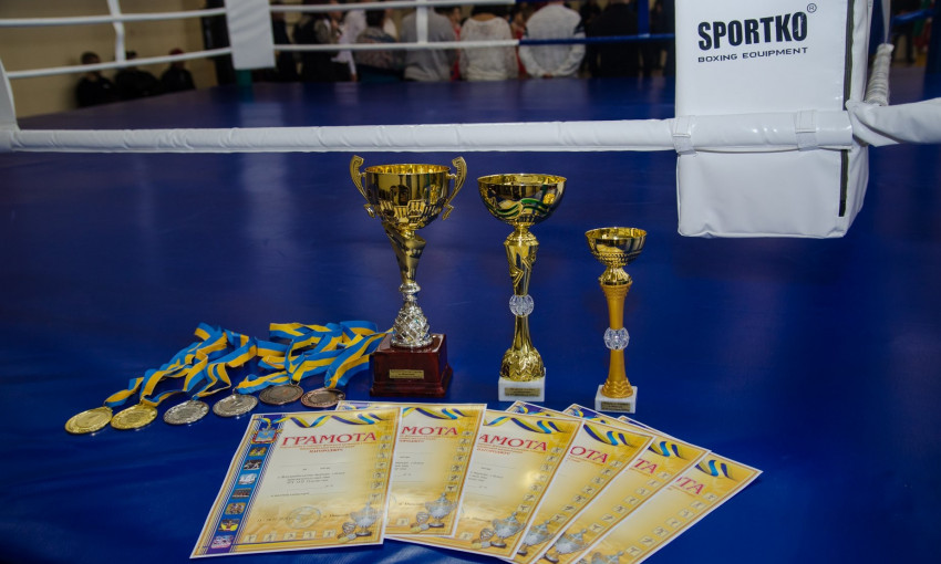 В Николаеве проходит Всеукраинский турнир по боксу памяти Заслуженного тренера Украины Олега Григорьева 