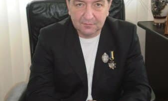 Директору Николаевского экономического лицея №2 ннеобходима помощь Анатолий Компаниец в реанимации