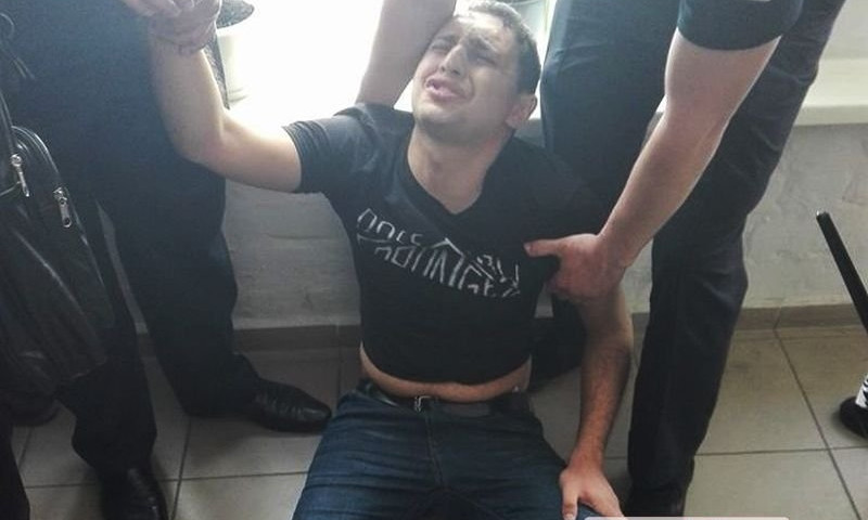 Алексей Казимиров во время выхода из зала суда чуть не упал в обморок