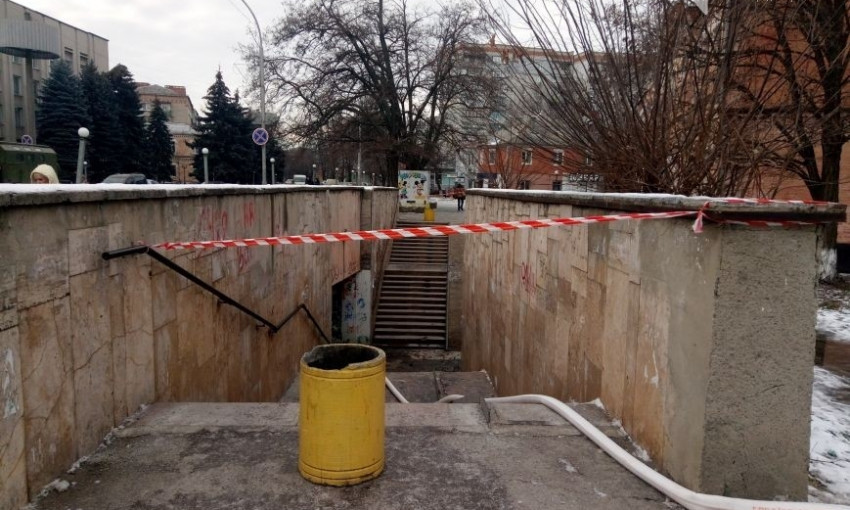 В Первомайске затопило подземный переход