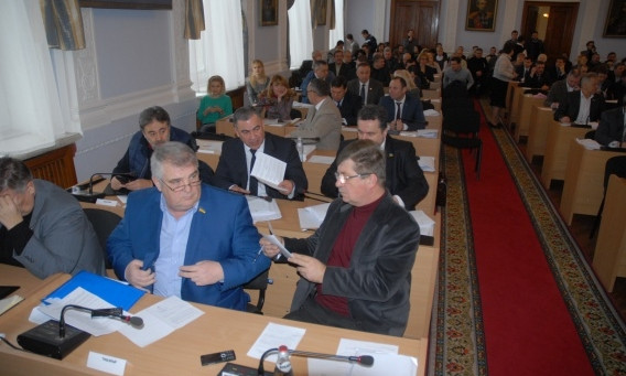 У депутатов Николаевского облсовета не хватило голосов, чтобы принять решение об отмене у русского языка статуса регионального