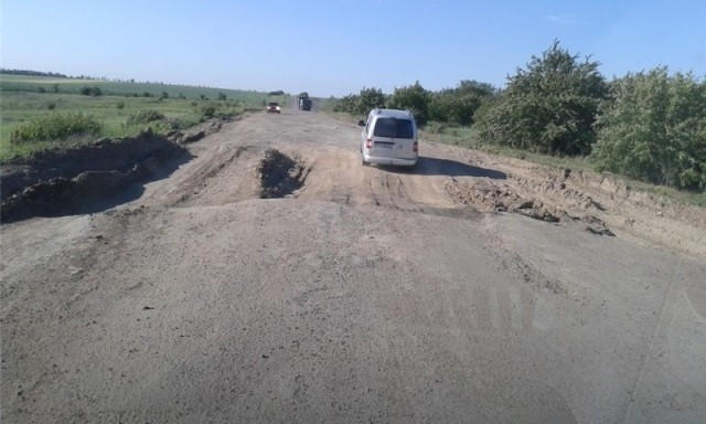 Разрушенные дороги Николаевщины угрожающих жизни людей