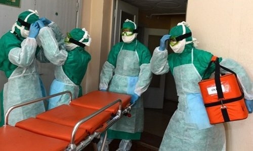 Подготовка к коронавирусу в Николаеве: врачам закупили противочумные халаты