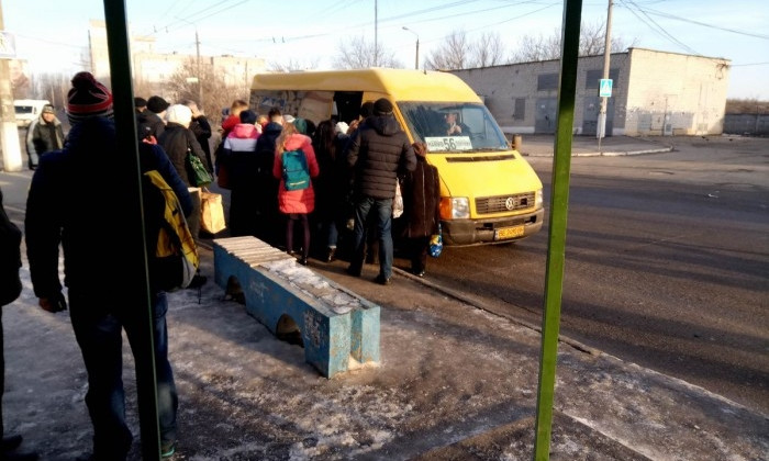 В Николаеве бастуют водители маршруток, из удаленных районов города добраться в центр проблематично