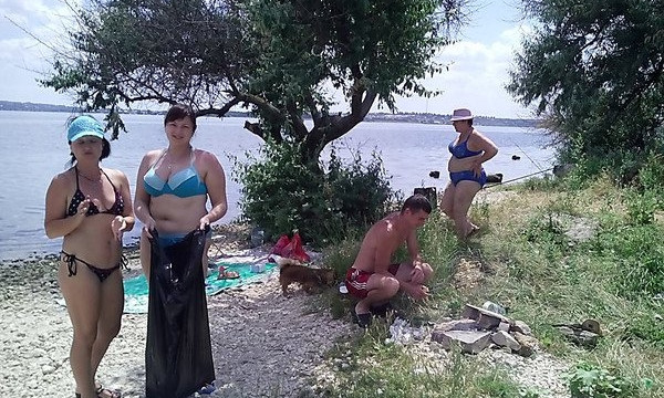 Николаевцы очистили берег возле Матвеевки 