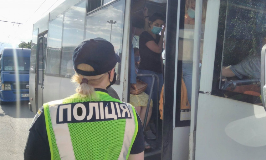В Николаеве запретили льготный проезд в общественном транспорте 