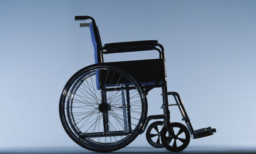 Инвалида-колясочника не пустили в троллейбус