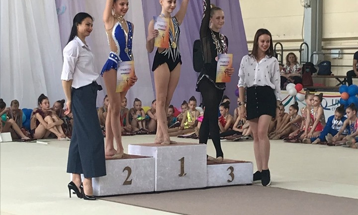 Воспитанницы Николаевской ДЮСШ № 3 стали победительницами на Международном турнире по художественной гимнастике
