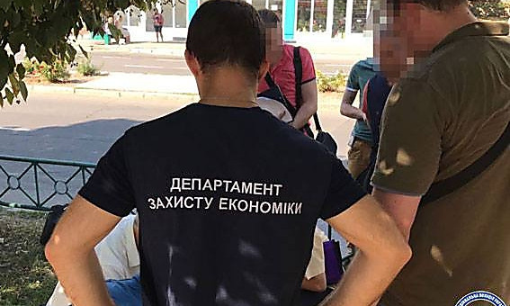 В Николаеве на взятке в $1,5 тысячи от призывника задержали главу военно-врачебной комиссии