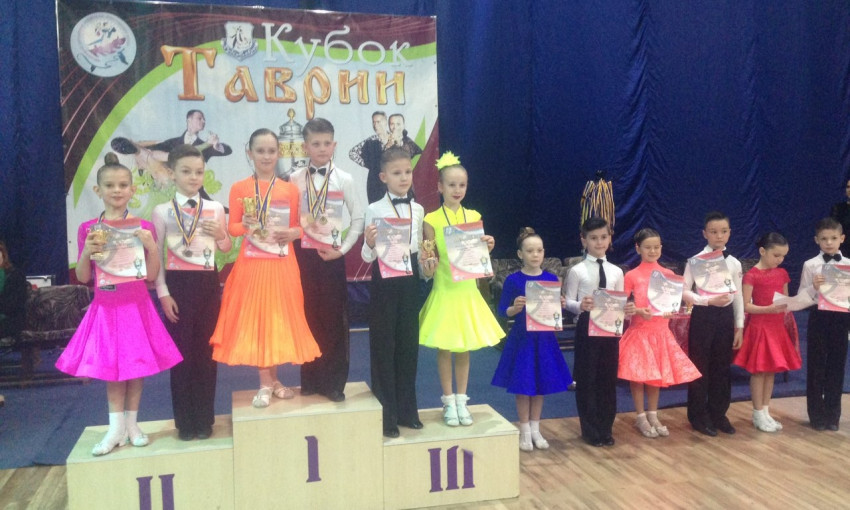 Юные николаевцы покорили паркет Всеукраинского турнира по спортивным танцам