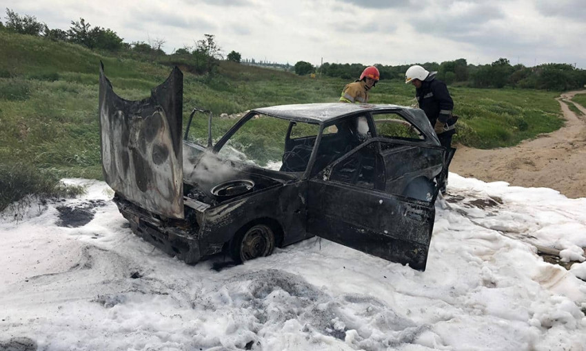 В Новой Одессе во время движения загорелся автомобиль