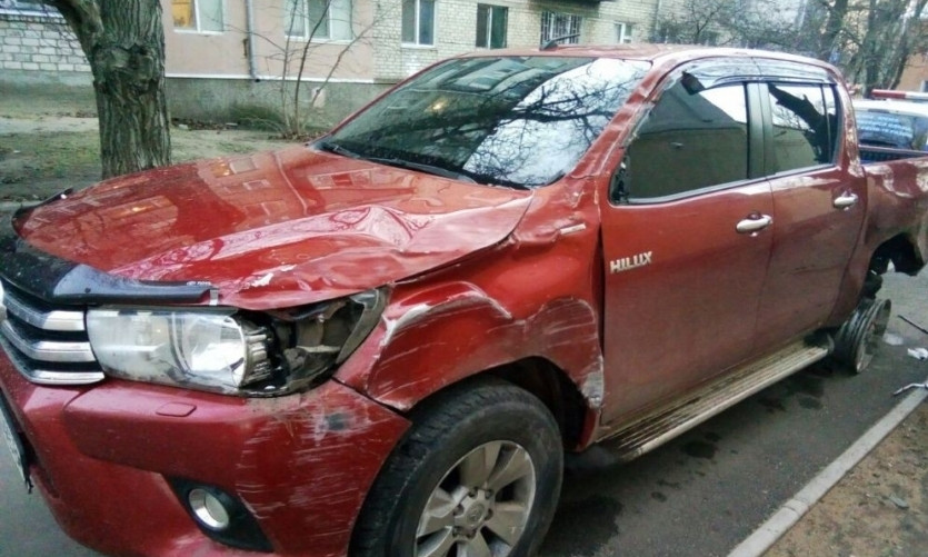 Пьяный водитель, убегая, разбил собственный автомобиль