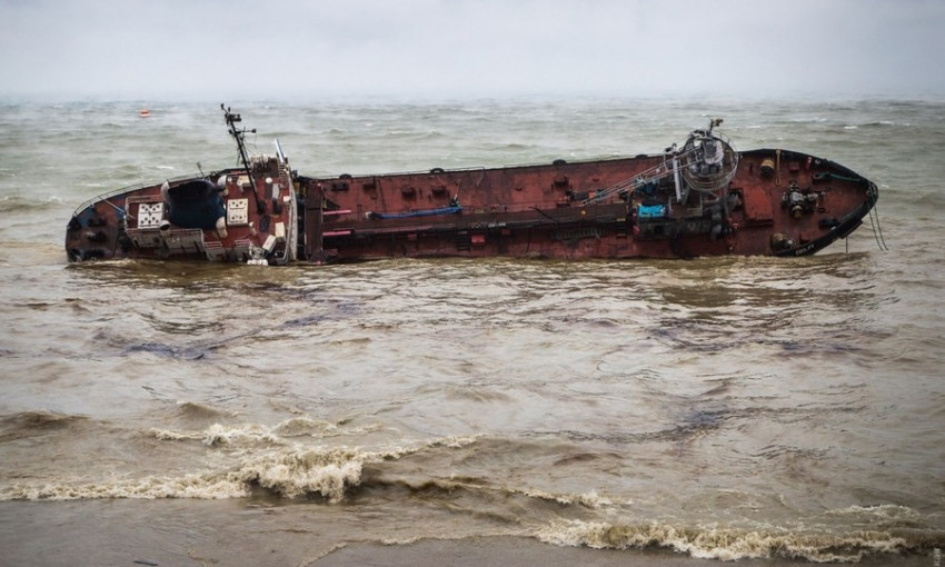 Николаевцы сняли социальный ролик о проблемах экологии на фоне крушения танкера «Делфи»