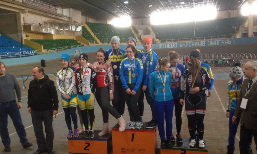 Николаевские спортсмены завоевали 12 золотых медалей на Зимнем чемпионате Украины по велоспорту