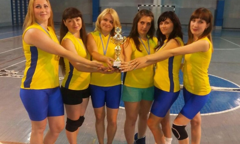 Сборная женская команда заняла первое место в соревнованиях по волейболу 