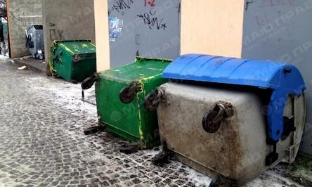 В Николаеве произведут замену старых мусорных контейнеров