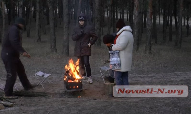 Старый Новый год жители Николаева отметили в Матвеевском лесу