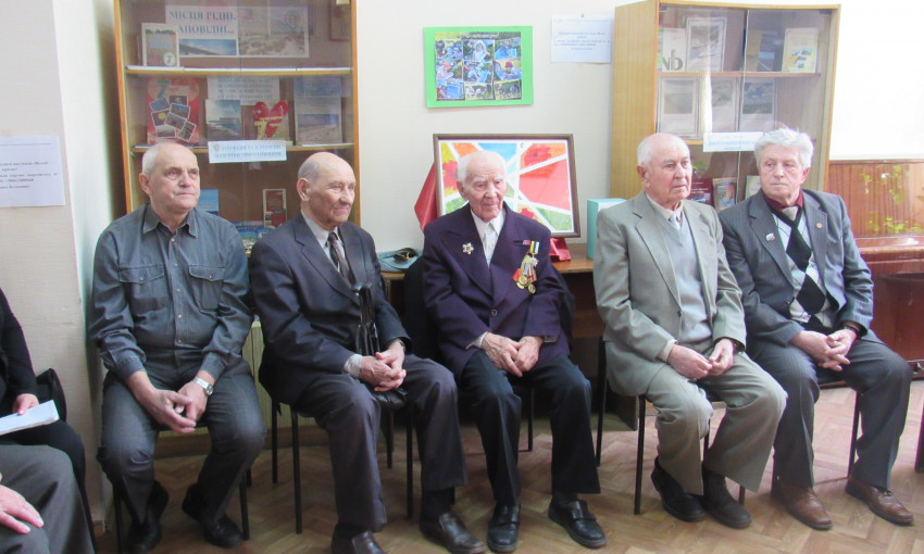 В Николаеве состоялась встреча с с ветеранами, посвященная 75-й годовщине освобождения города от фашистских захватчиков