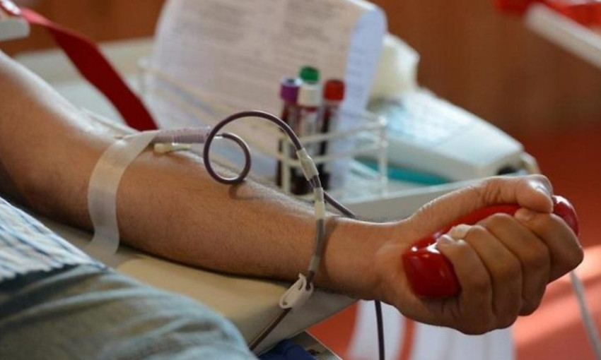 В Николаеве доноры могут бесплатно ехать на такси в центр переливания крови 